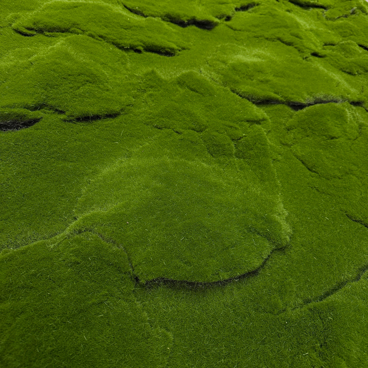 Artificial green flat-lumpy moss panel 1m x 2m