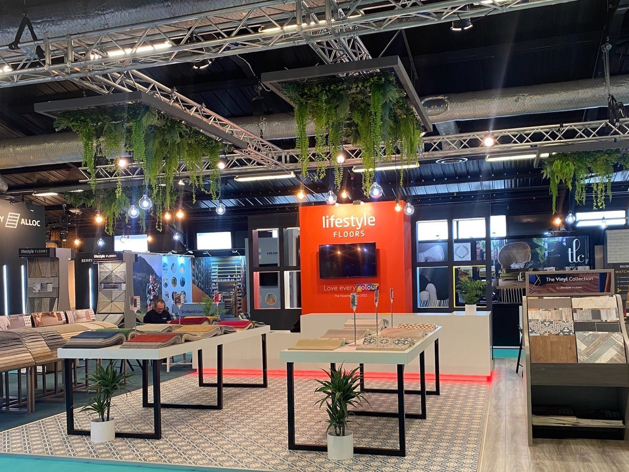 Green ceilings & waterfall walls - greenplantwalls.co.uk