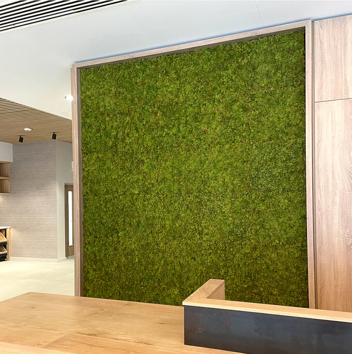 Artificial  FR mixed green reindeer moss panel - fire retardant - UV stable 100X 100cm
