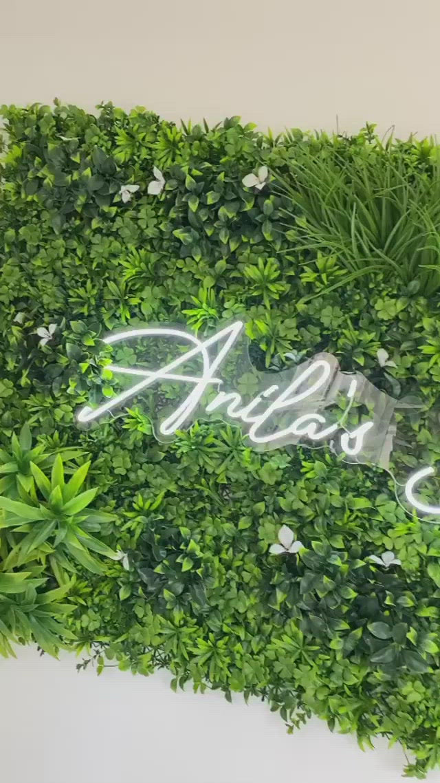 Artificial green wall panel with mixed foliage palm heads and white flowers 100x100 cm